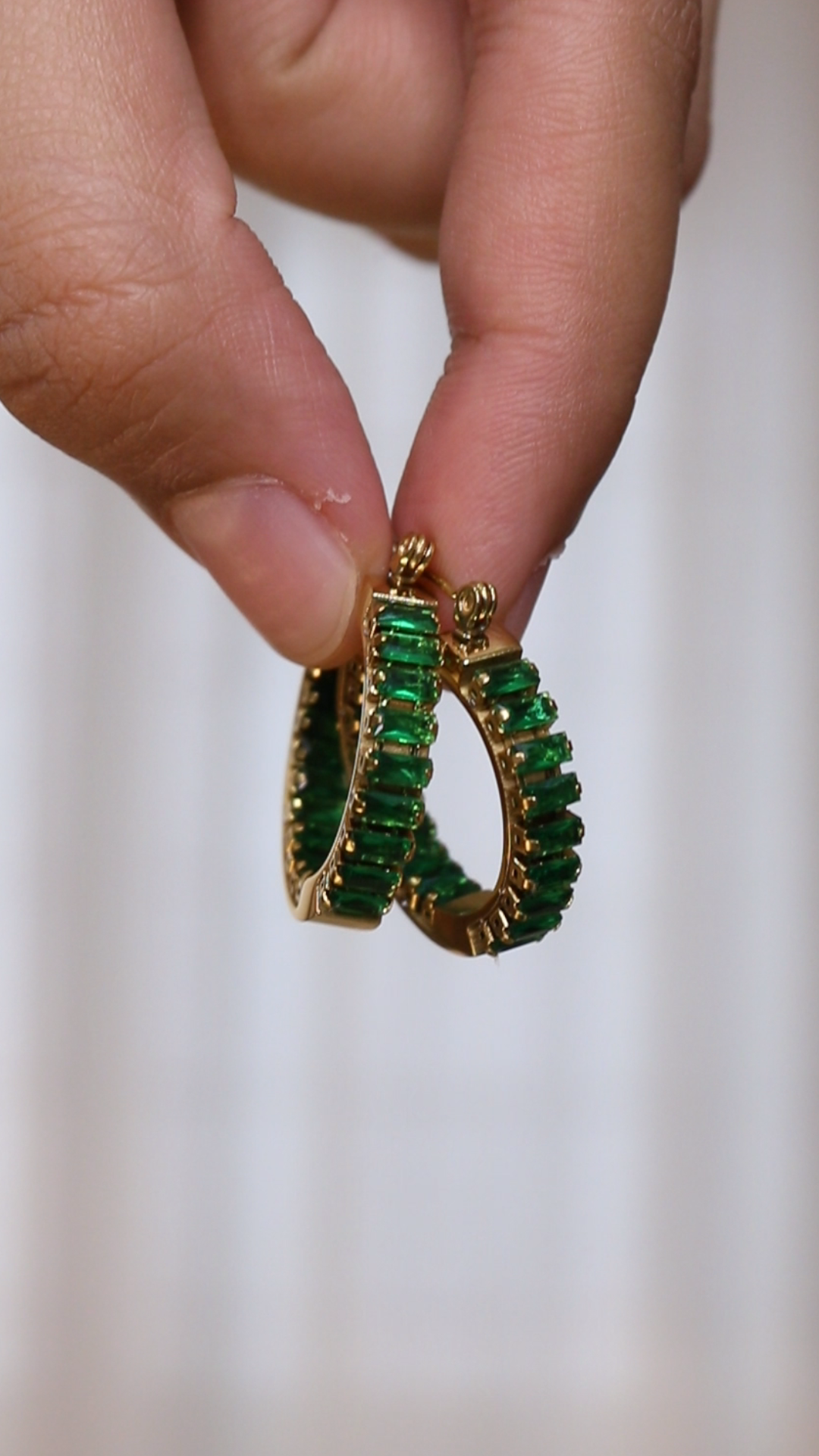 Divine Emerald Treasure Earrings